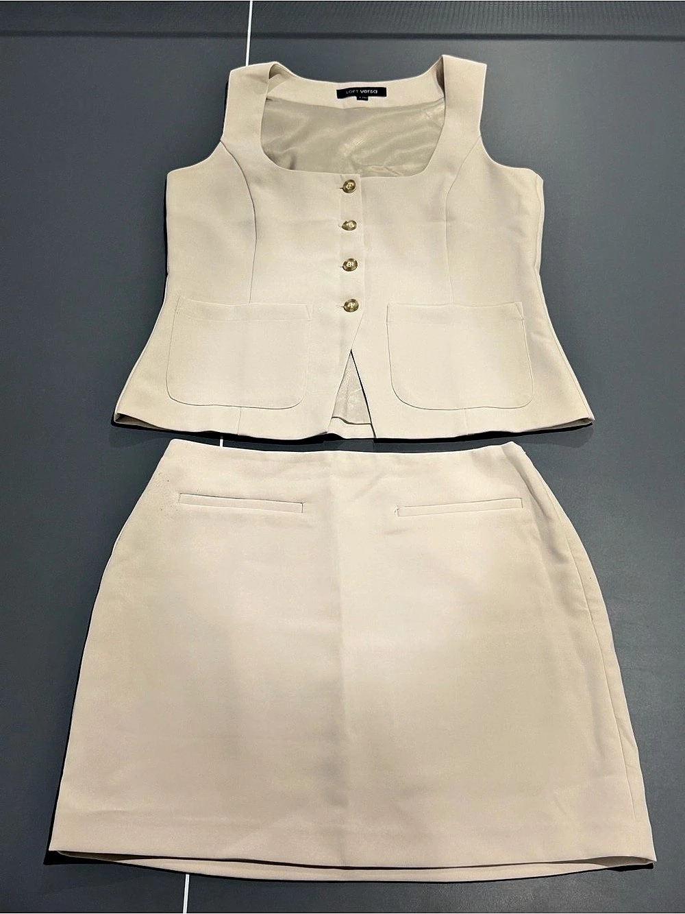 LOFT Matching Vest Skirt Set Cream Size Medium